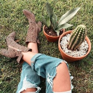 Jessica Simpson Cheetah Booties